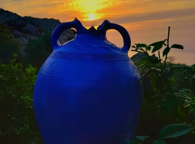 Aegean Serenity - Sea View Retreat Tatil Evi