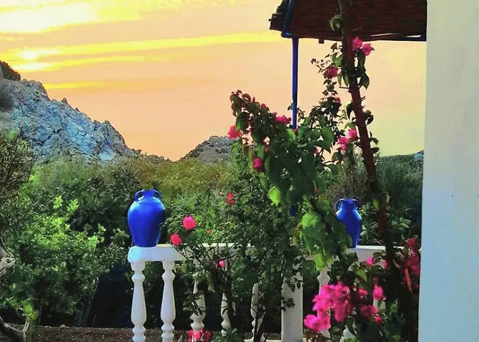 Aegean Serenity - Sea View Retreat *