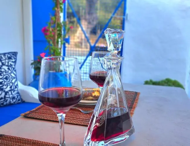 펜션 Aegean Serenity - Sea View Retreat *